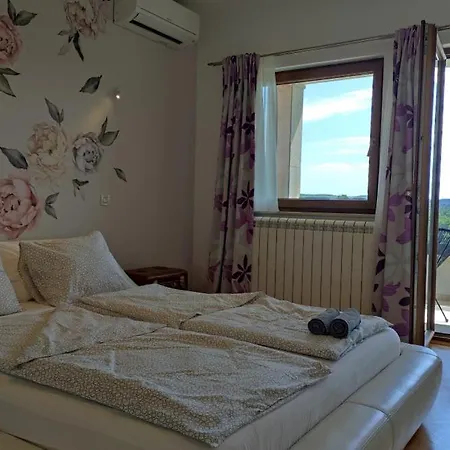 Diva- By Guide Villa *